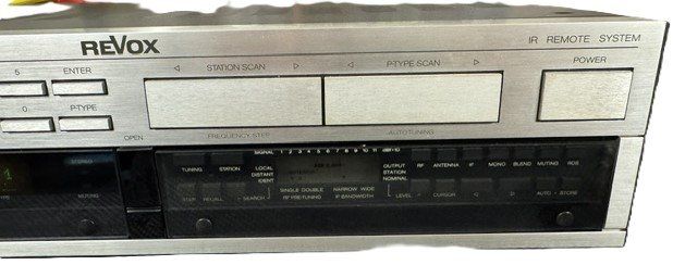 Radio: Revox B 260 FM Tuner – Usato da Suhr venduto da Audiobruno 2