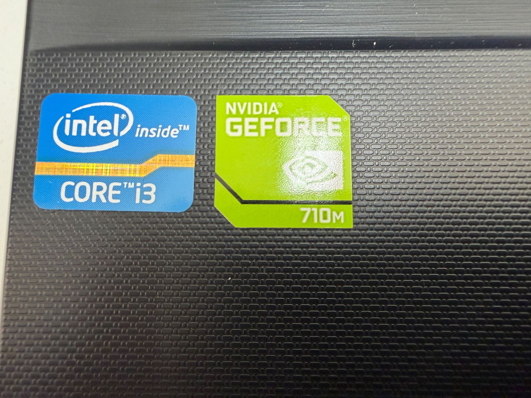 Asus Portables: Asus R513C Laptop – D'occasion à Zizers par Digitag0 1
