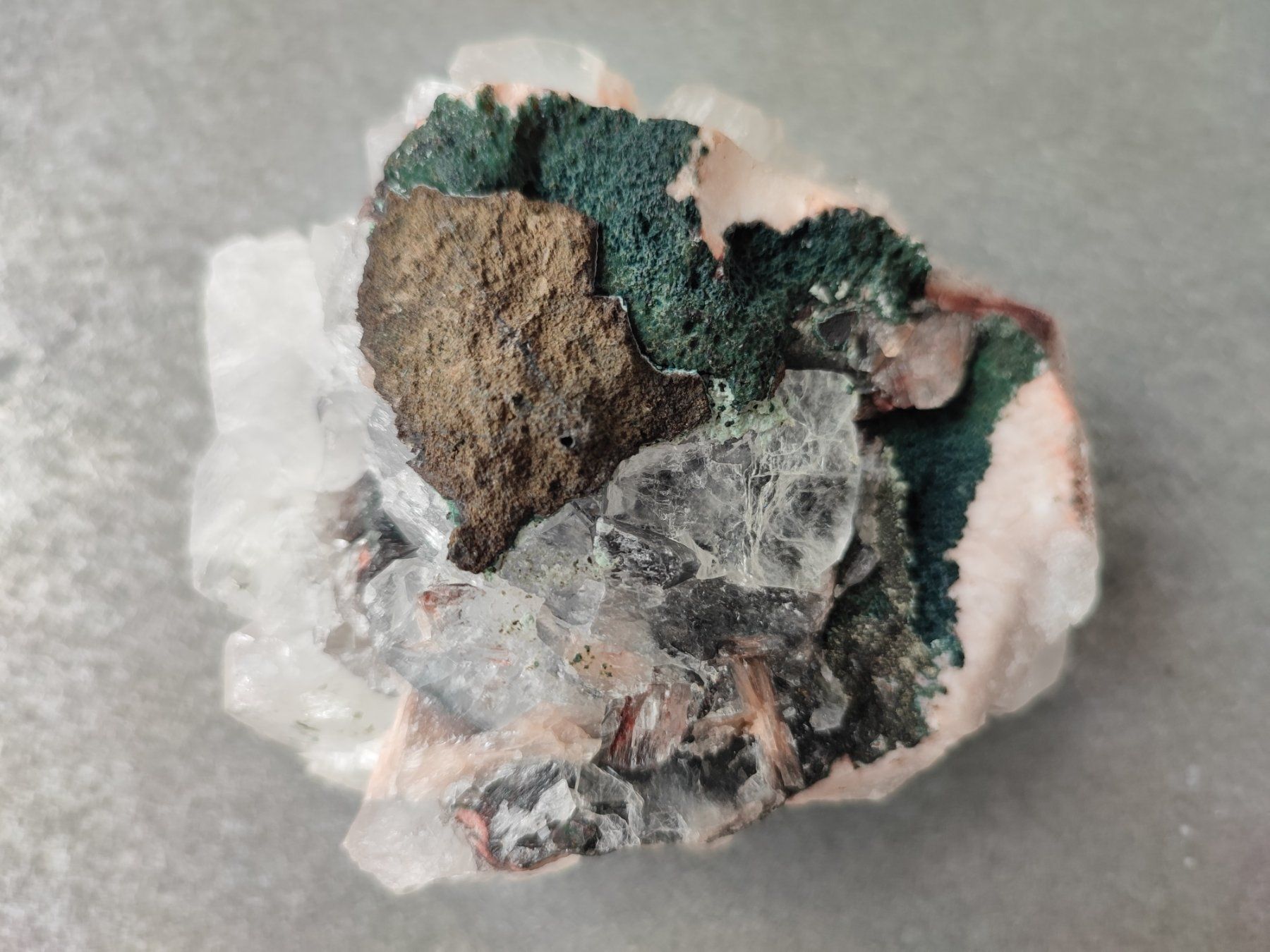 Minerali & Pietre curative: Apophyllite – Nuovo (secondo la descrizione) da Sursee venduto da Re.joy 1