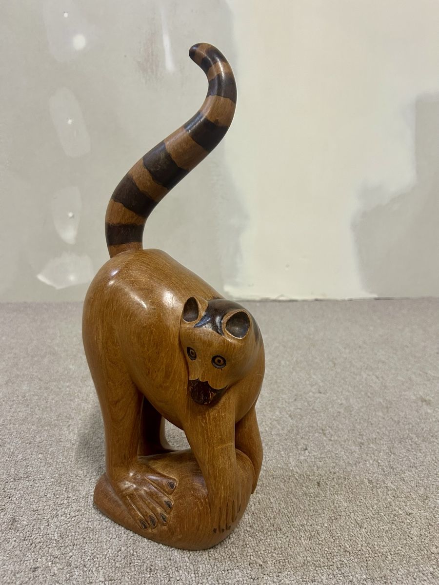 Statuette: Holzfigur Madagaskar Lemur, Handgeschnitzt – Usato da Rickenbach ZH venduto da Der-Insider 6