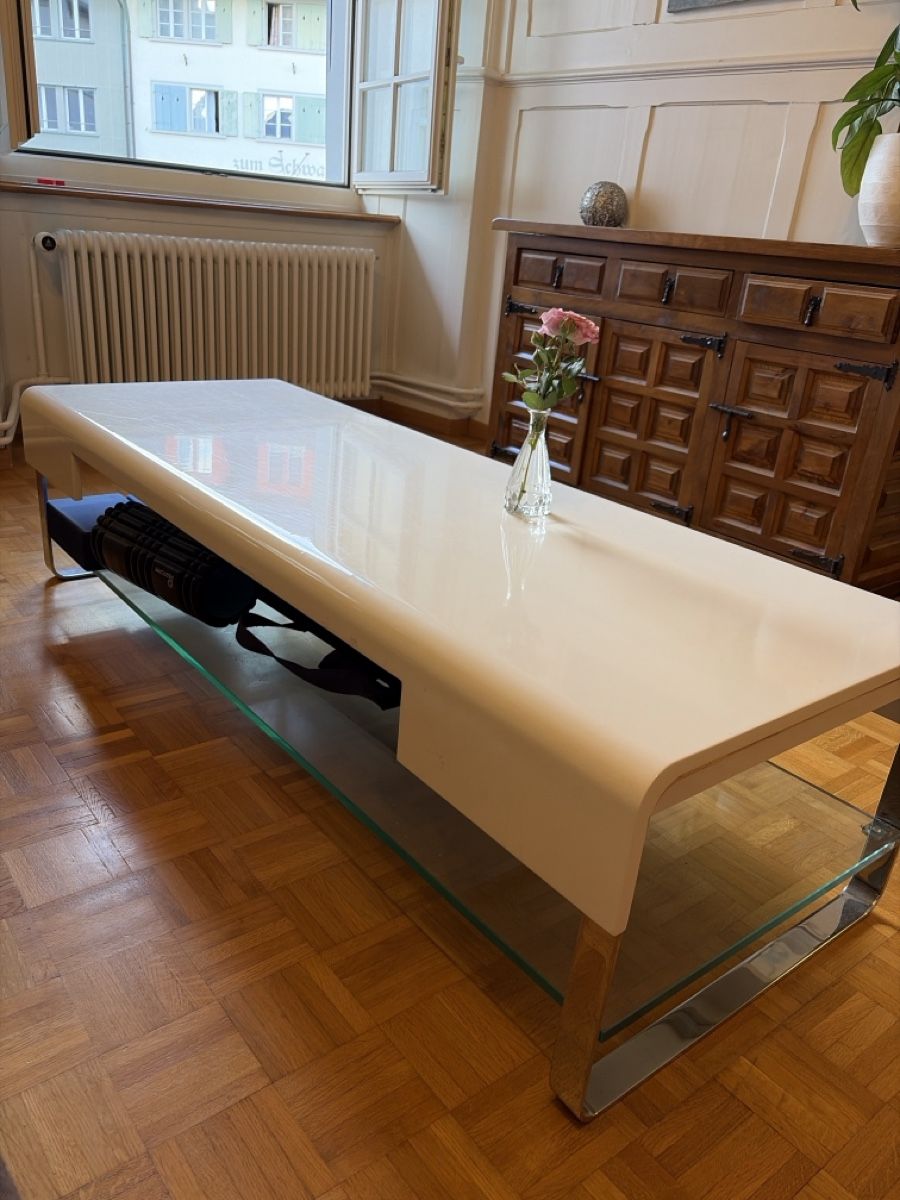 Cassettiere: Sideboard weiss Hochglanz mit Glasablage – Usato da Sursee venduto da MC1Red 1