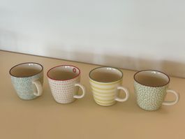 4er Set kleine Tassen von Bloomingville