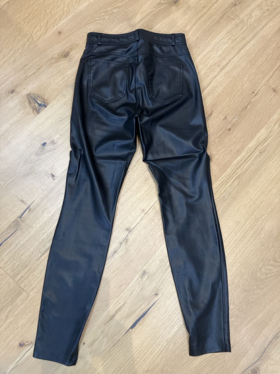 Zara Hosen: Kunstlederhose zara gr m – Gebraucht aus Weissbad von Praxedis_P51 4
