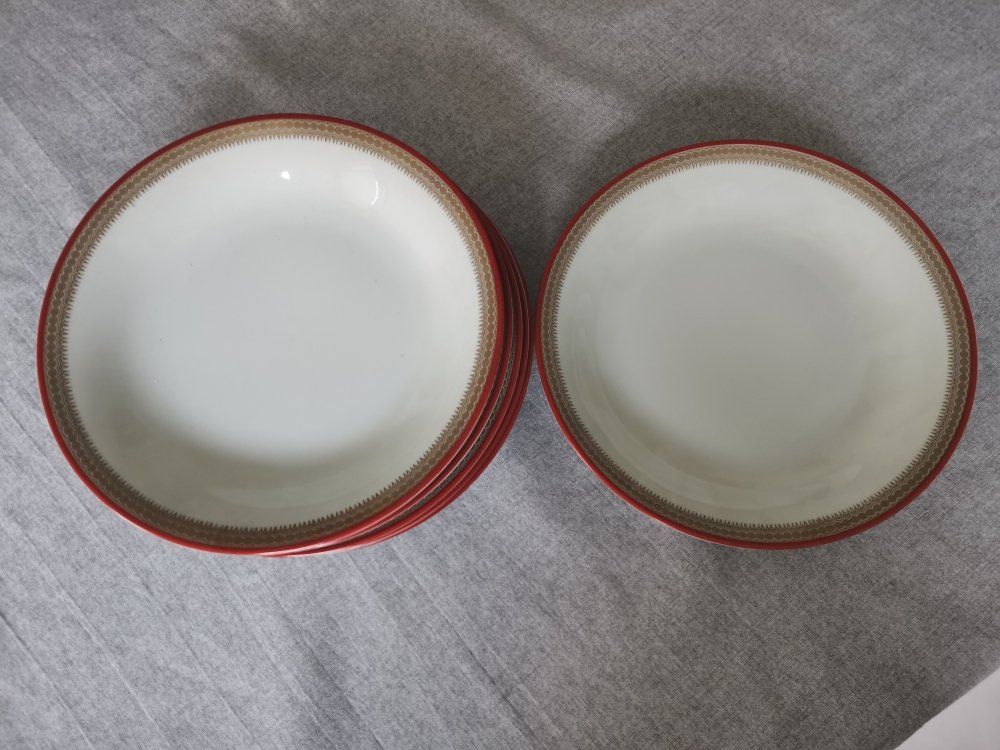 Teller: assiettes plates – Gebraucht aus Porrentruy von Piquetix