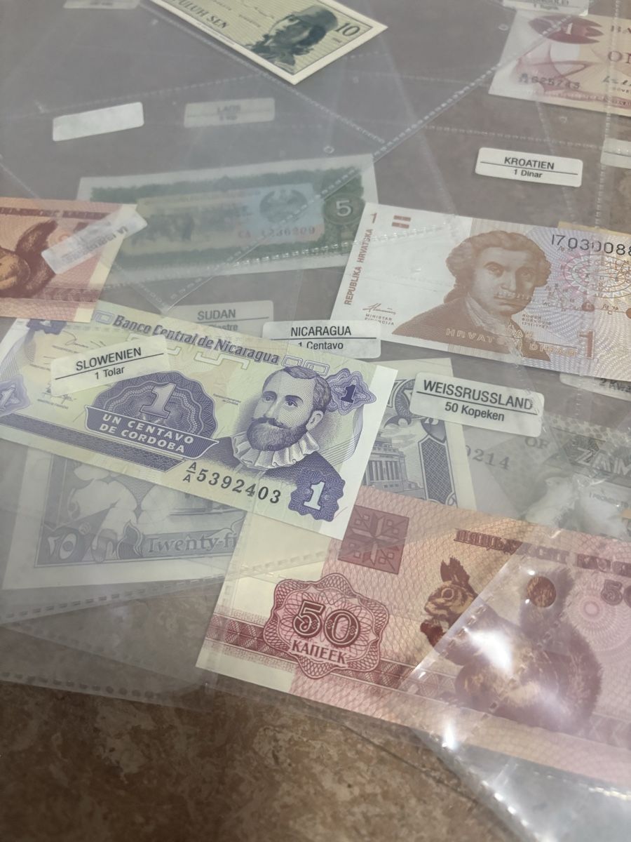 Banconote: Banknoten UNC !!!!!!!!!!!  – Nuovo (secondo la descrizione) da Erlinsbach venduto da chc_ppz5 2