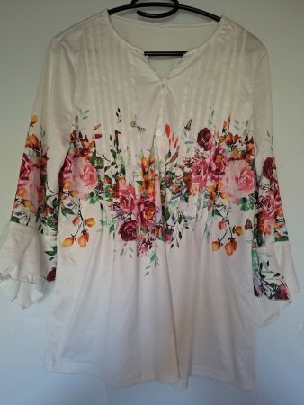 Bluse weiss Blumenmuster Grösse L