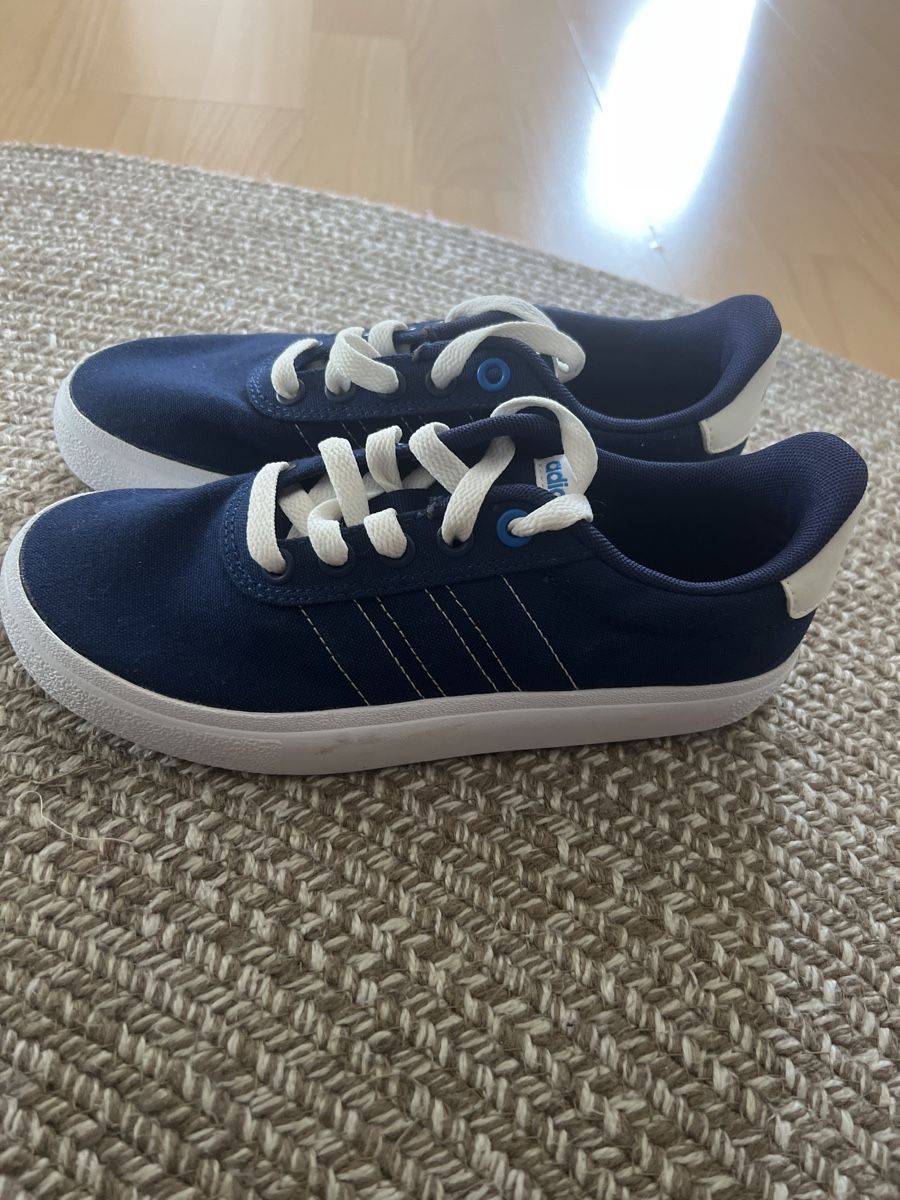Adidas Scarpe da uomo: NEU Adidas Schuhe 35 – Nuovo (secondo la descrizione) da Emmenbrücke venduto da MaDede