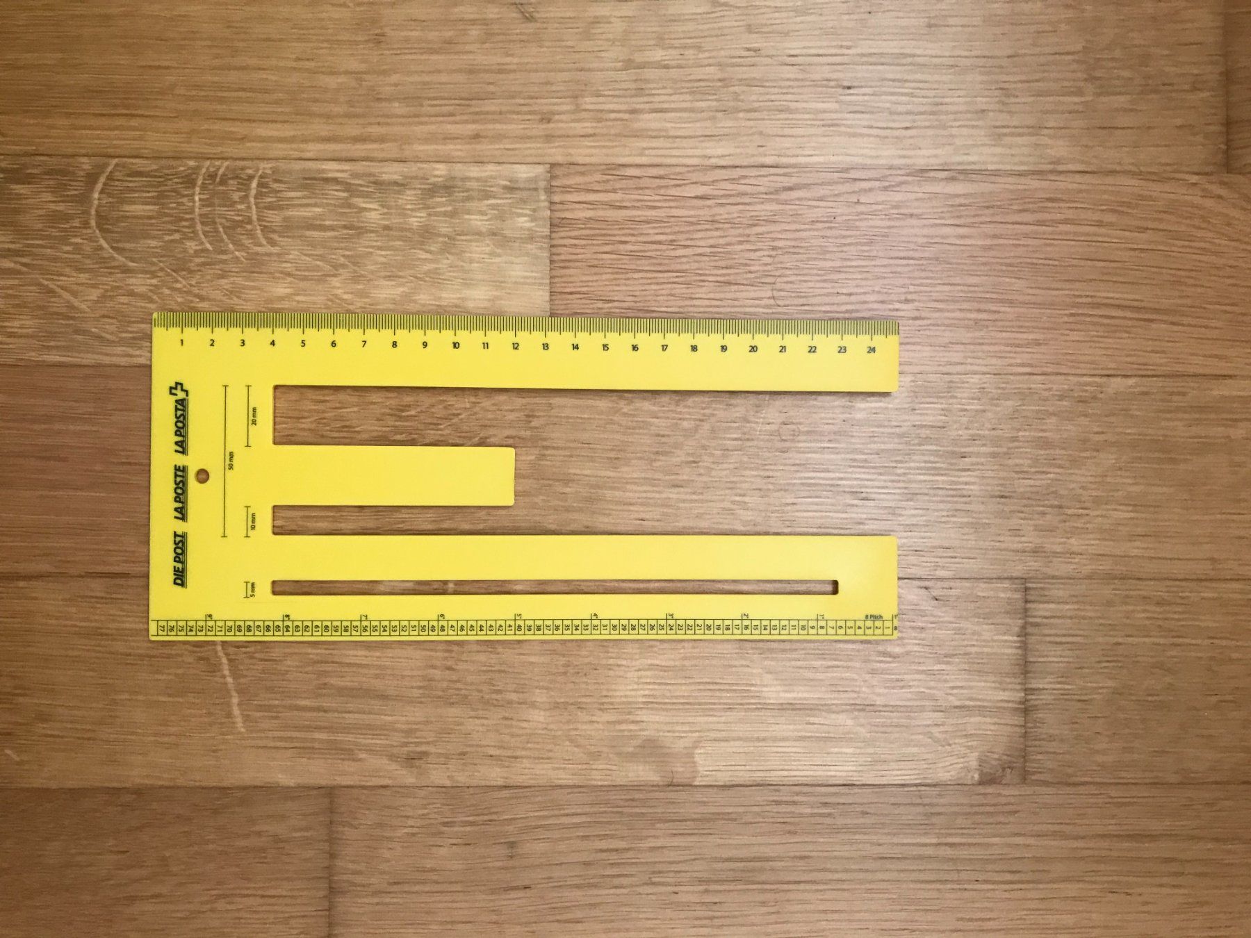 Altro in Scrittura & Disegno: Die Post Briefschablone mit Lineal 24 cm – Nuovo (secondo la descrizione) da Zug venduto da Cry71