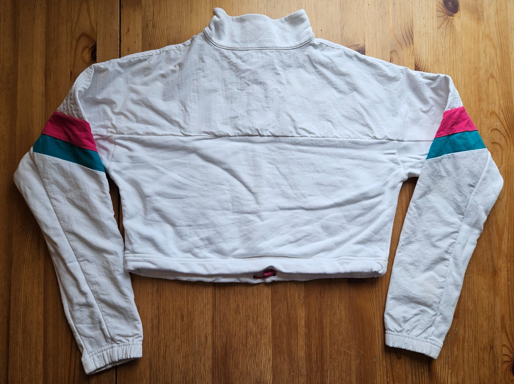 Adidas Maglioni & Felpe: Cropped Sweater adidas Grösse S retro Pullover Hoodie – Usato da Hägglingen venduto da United-Village-Trade 6