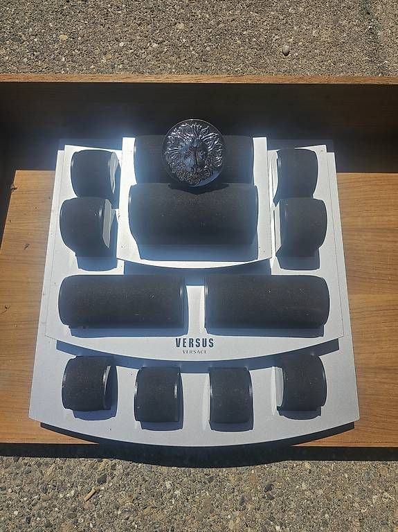 Uhren: Versace VERSUS Uhren Display Original neu – Gebraucht aus Schaffhausen von DrNo8088 2