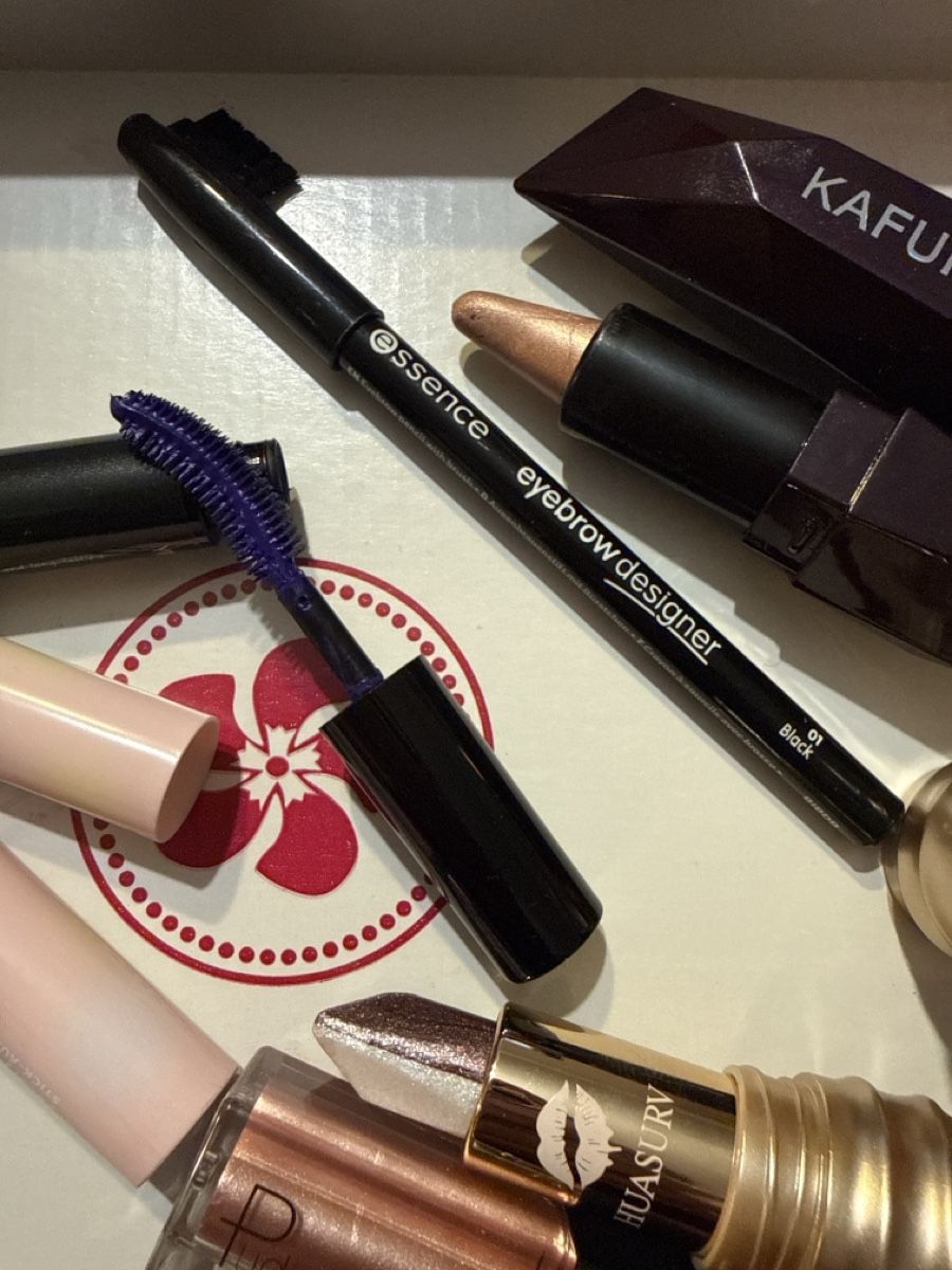 Make-up: Set make up 8p  – Nuovo (secondo la descrizione) da Lausanne venduto da Tounitz 2