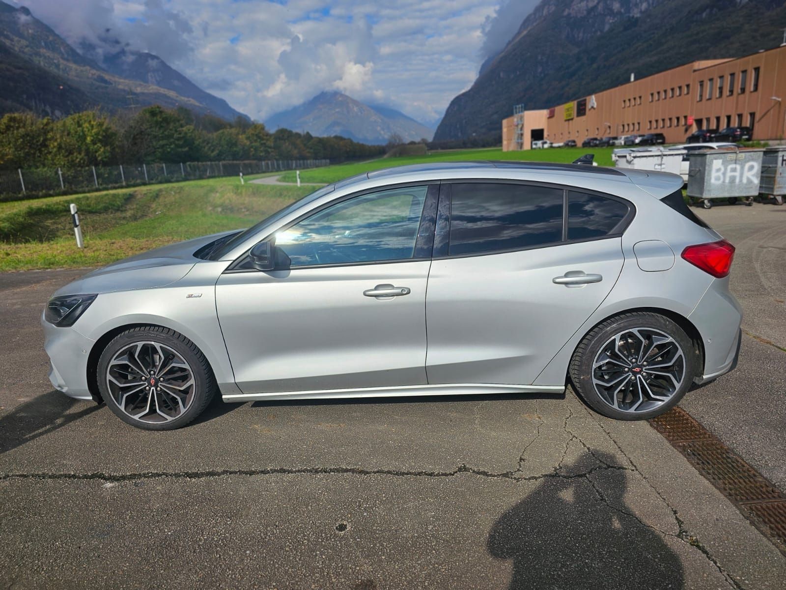 Ford Automobili: Ford Focus 1.0 ST Line – Usato da Arbon venduto da Ward_ 9