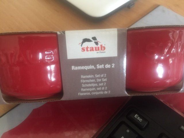 Pentole: RAMEQUINS SET STAUB CERAMIQUE NEUF – Nuovo e nell'imballaggio originale da Bernex venduto da eunicefitz 1
