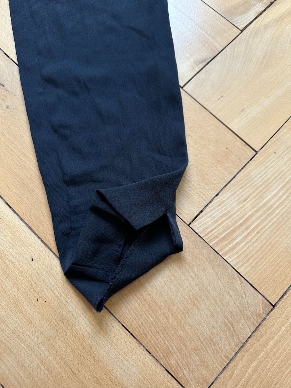 Zara Hosen: ZARA - Hose dunkelblau locker S – Gebraucht aus Zürich von Diazaio 2