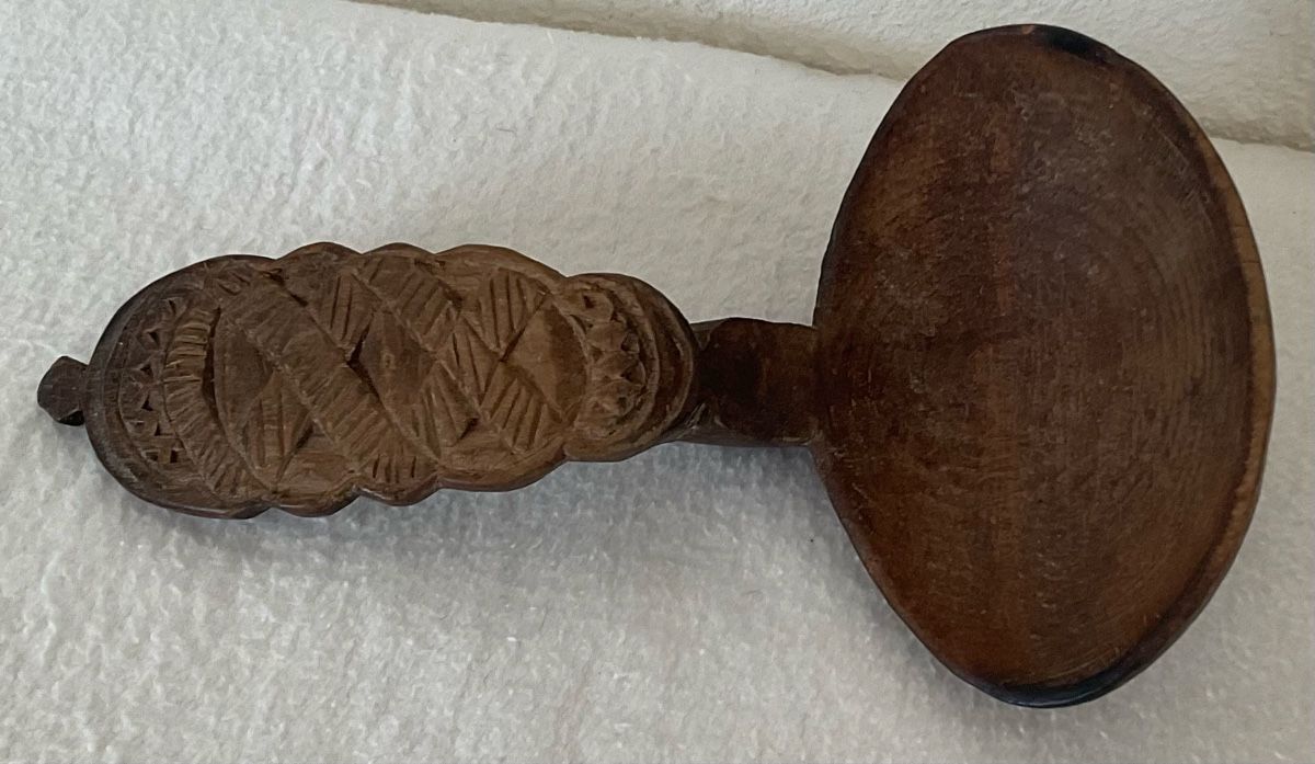 Cucchiai: Cuillère en bois sculpté datée de 1810 – Usato da Corseaux venduto da Mililaforet75 5
