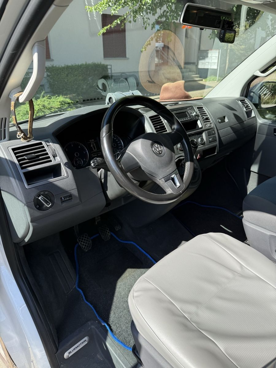 VW Autos: VW MULTIVAN 2.0 TDI – D'occasion à Büsserach par Odin-Thor 7