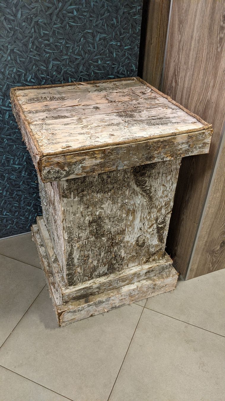 Tutte le decorazioni: Dekorative Säule mit Birkenholz/Rinde – Usato da Rüti ZH venduto da kunstreich_8630
