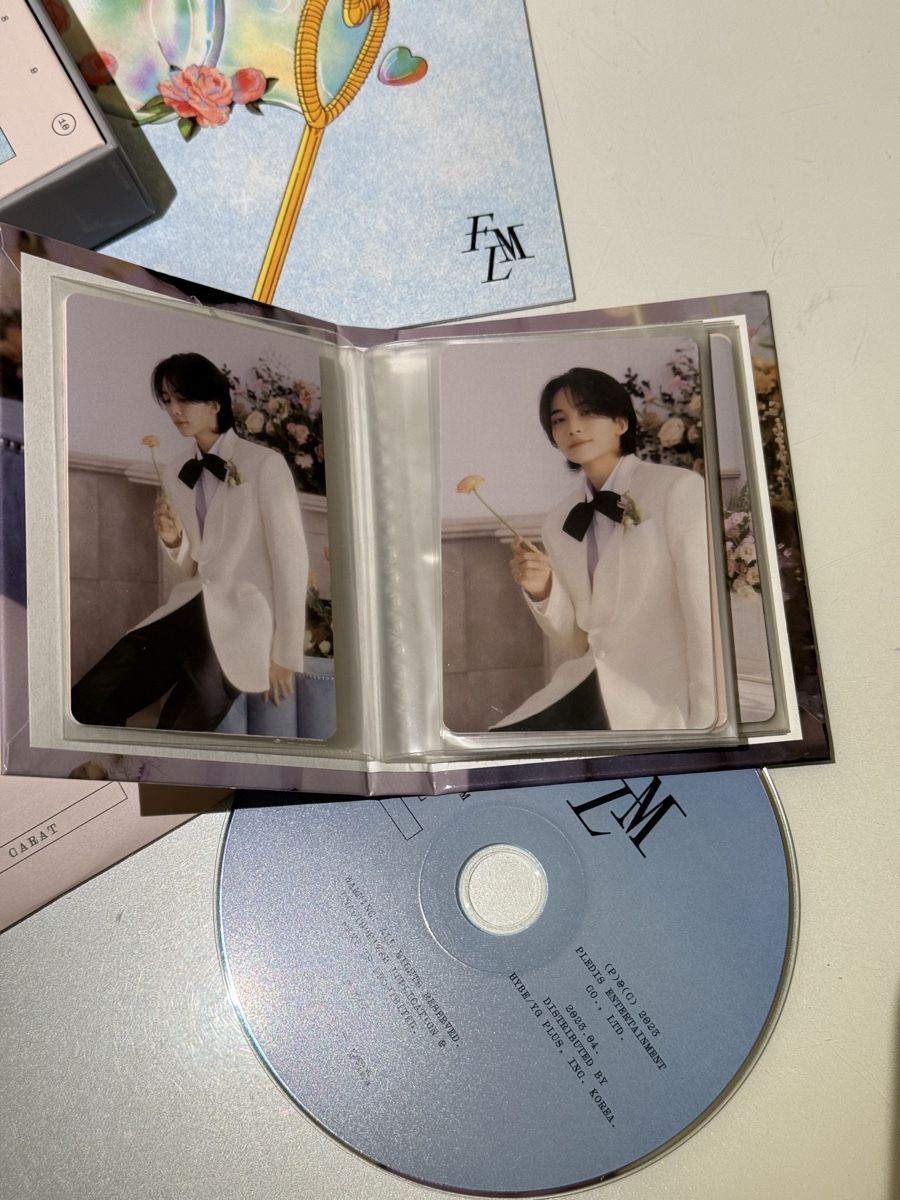 Albums: SEVENTEEN FML Carat Version Jeonghan album – D'occasion à Les Avanchets par ang_qqx6 2