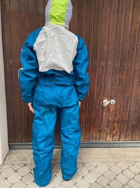 Completi: 2 Segelkombi Hellyhansen, Grösse M und L – Usato da Bolligen venduto da Moser2 2
