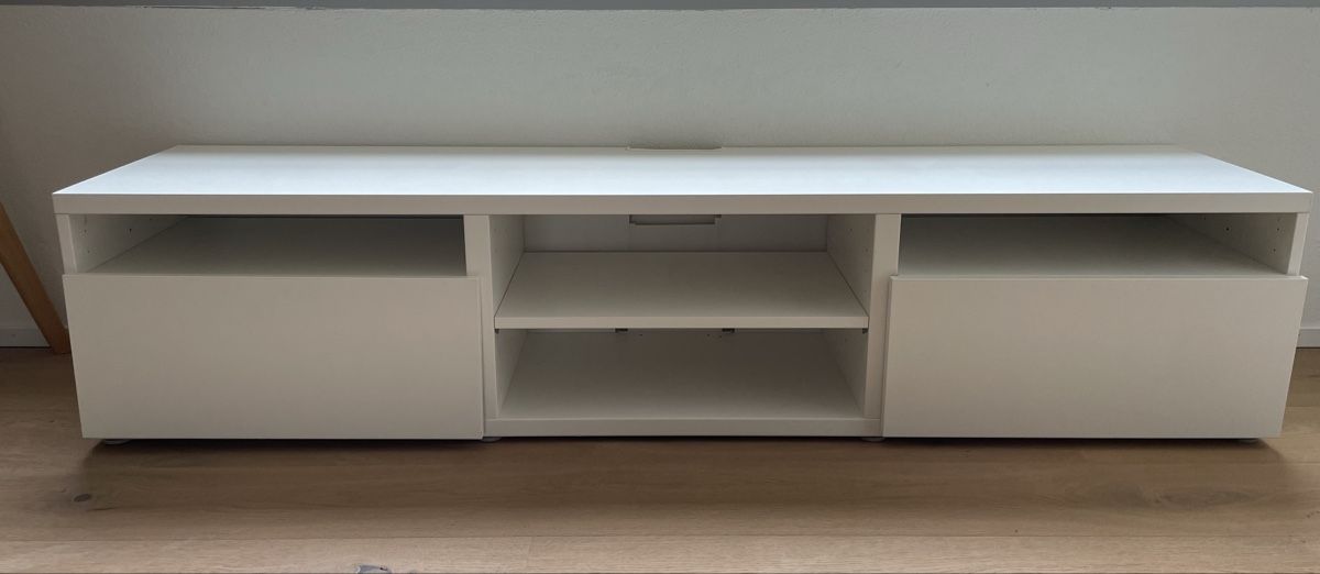 Ikea Mobili TV: Fernsehmöbel / TV-Möbel – Usato da Winterthur venduto da 19.19 1