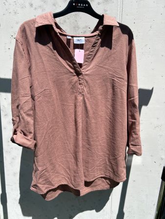 Schönes Leinenblusenshirt von bpc, Grösse 44, neuwertig!