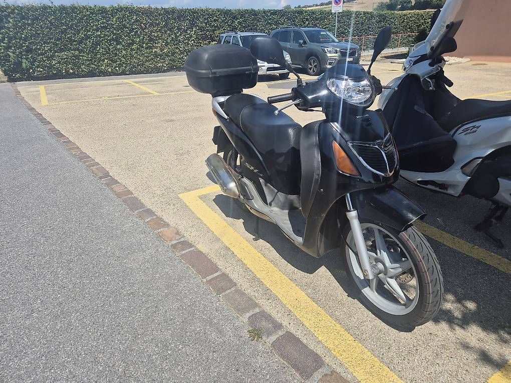 Scooter: Honda SH 125 – Usato da Mex VD venduto da Janmichel 2