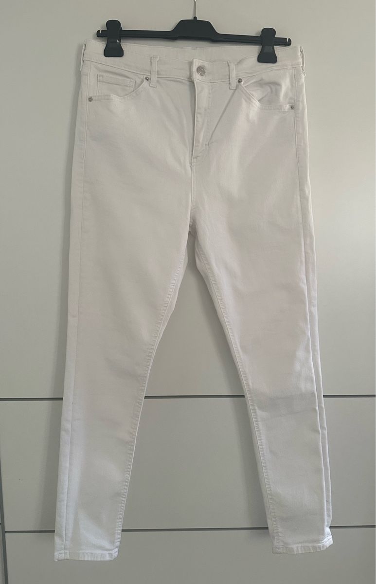 Zara Jeans: Weisse Stretch JEANS ZARA. Gr. 40 – Usato da Flawil venduto da mar_9chb