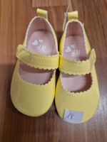 Süsse H&M Mädchen Ballerinas Gr. 18/19, Gelb, Neu! K27