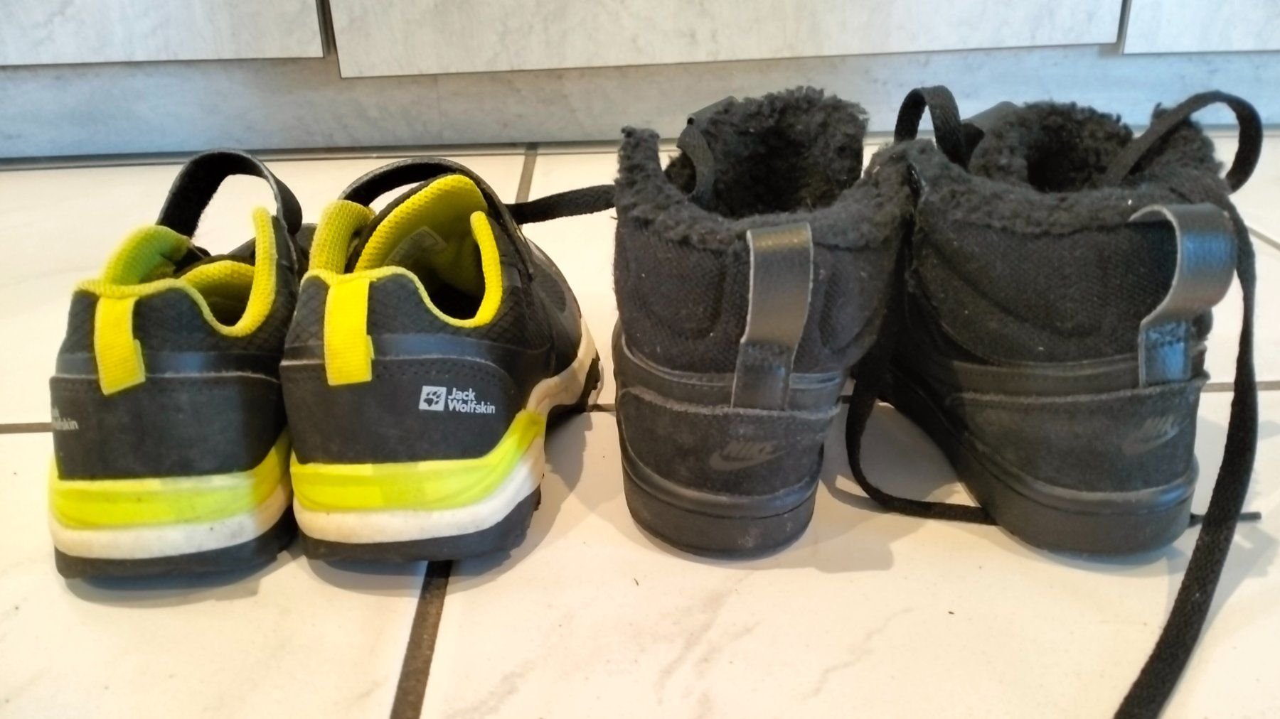 Schuhe für Jungen: Jack Wolfskin & Nike Schuhe, Gr. 30-31 – Gebraucht aus Uerkheim von Justi.y 2