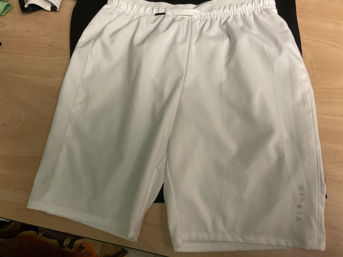Scarpe, pantaloni & magliette da ginnastica: Kipsta Sportset Gr. 152 – Nuovo (secondo la descrizione) da Obergerlafingen venduto da cabo4 2