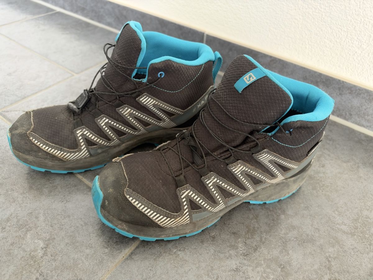 Chaussures hommes: Wanderschuhe Gr. 38 – D'occasion à Uttigen par daeni_83