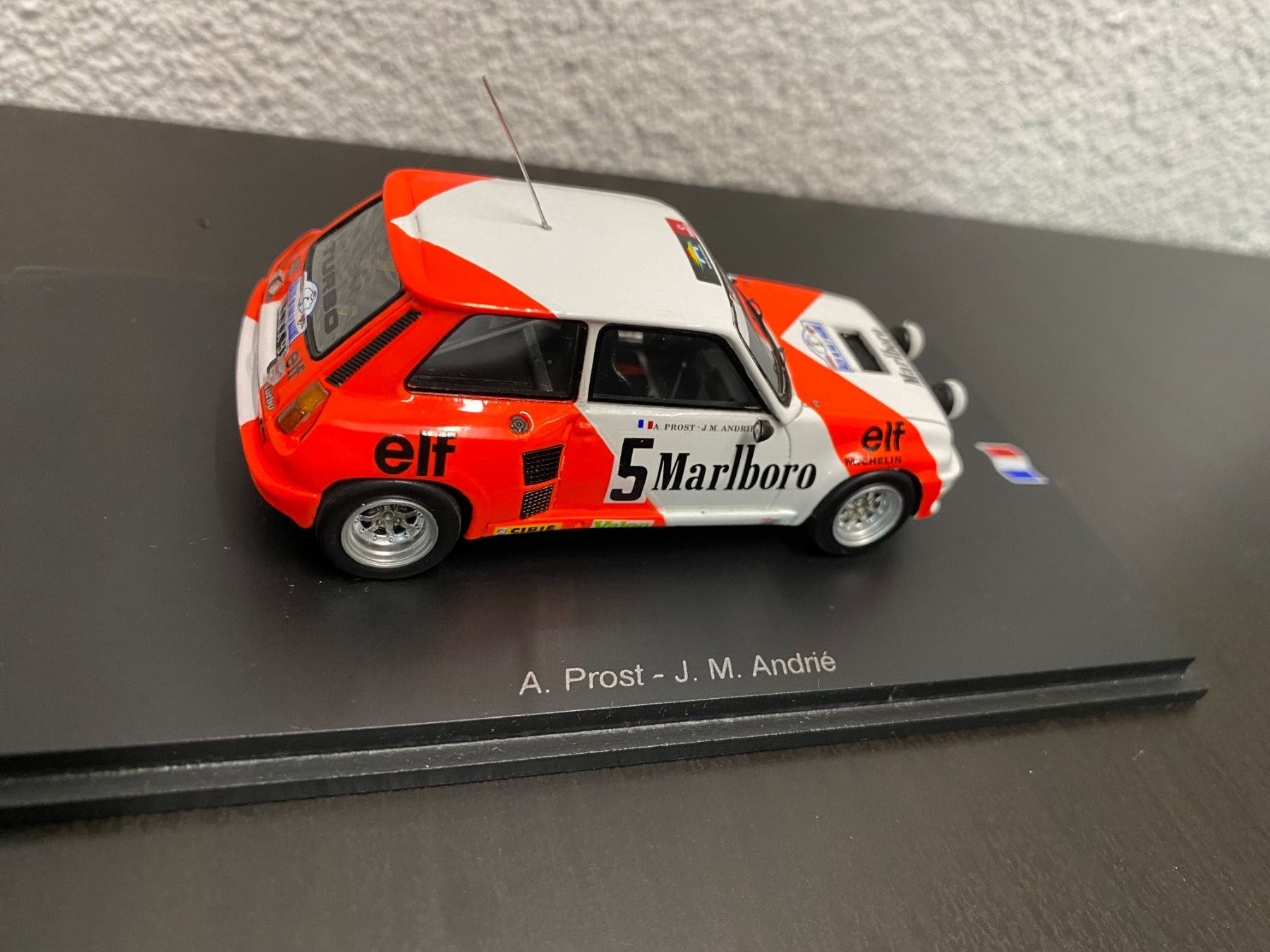 Spark Modellini d'auto: Renault 5 Turbo - Prost - Spark 1:43 – Nuovo e nell'imballaggio originale da Niederhasli venduto da Yotanke50 2