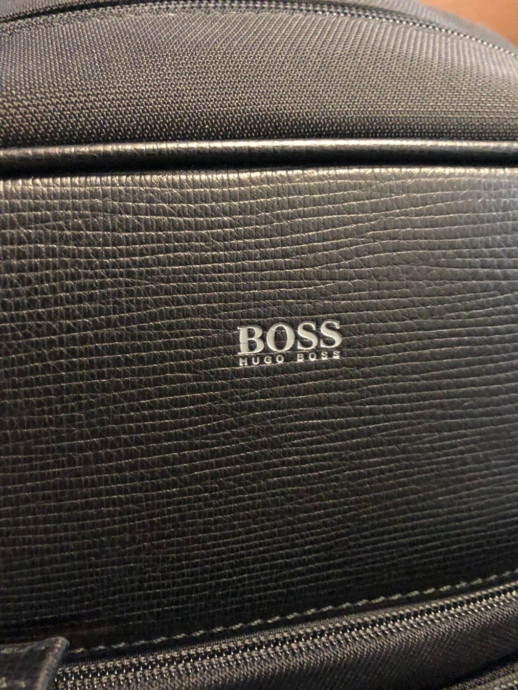 Hugo Boss Zaini: Zaino Nero Hugo Boss – Nuovo (secondo la descrizione) da Meilen venduto da val_tsv8 1
