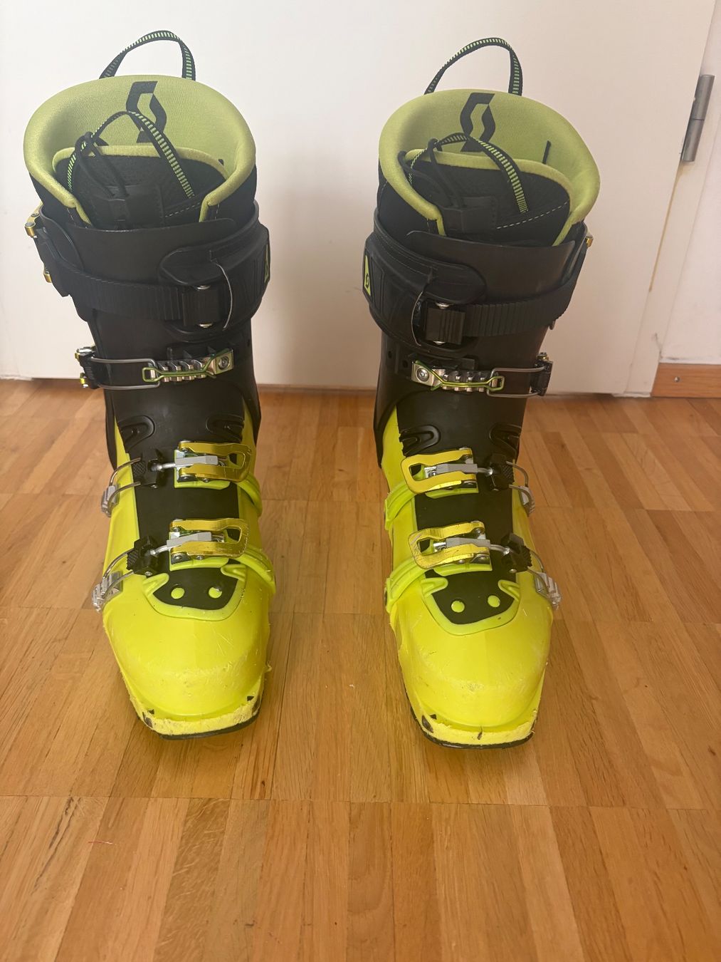 Scott Herrenschuhe: SCOTT Skitourenschuh – Gebraucht aus Rüttenen von and_nm8v
