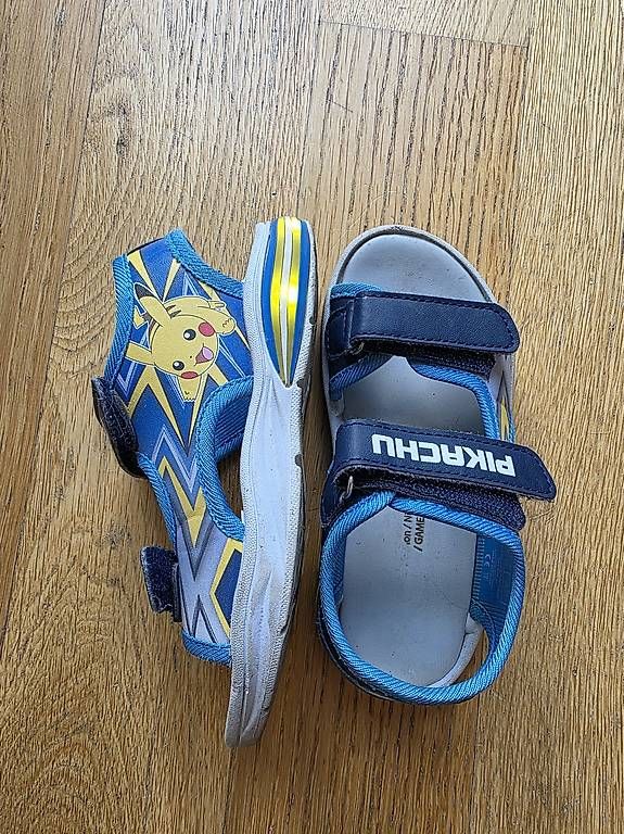 Scarpe per ragazzi: Chaussures enfants  – Usato da Epalinges venduto da Cindy_F91 2