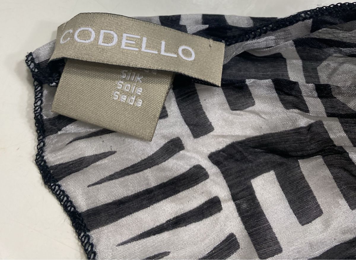 Codello Foulards, Tücher & Schals: Codello Seiden Schal 🌸 – Gebraucht aus Opfikon von Luis144 1