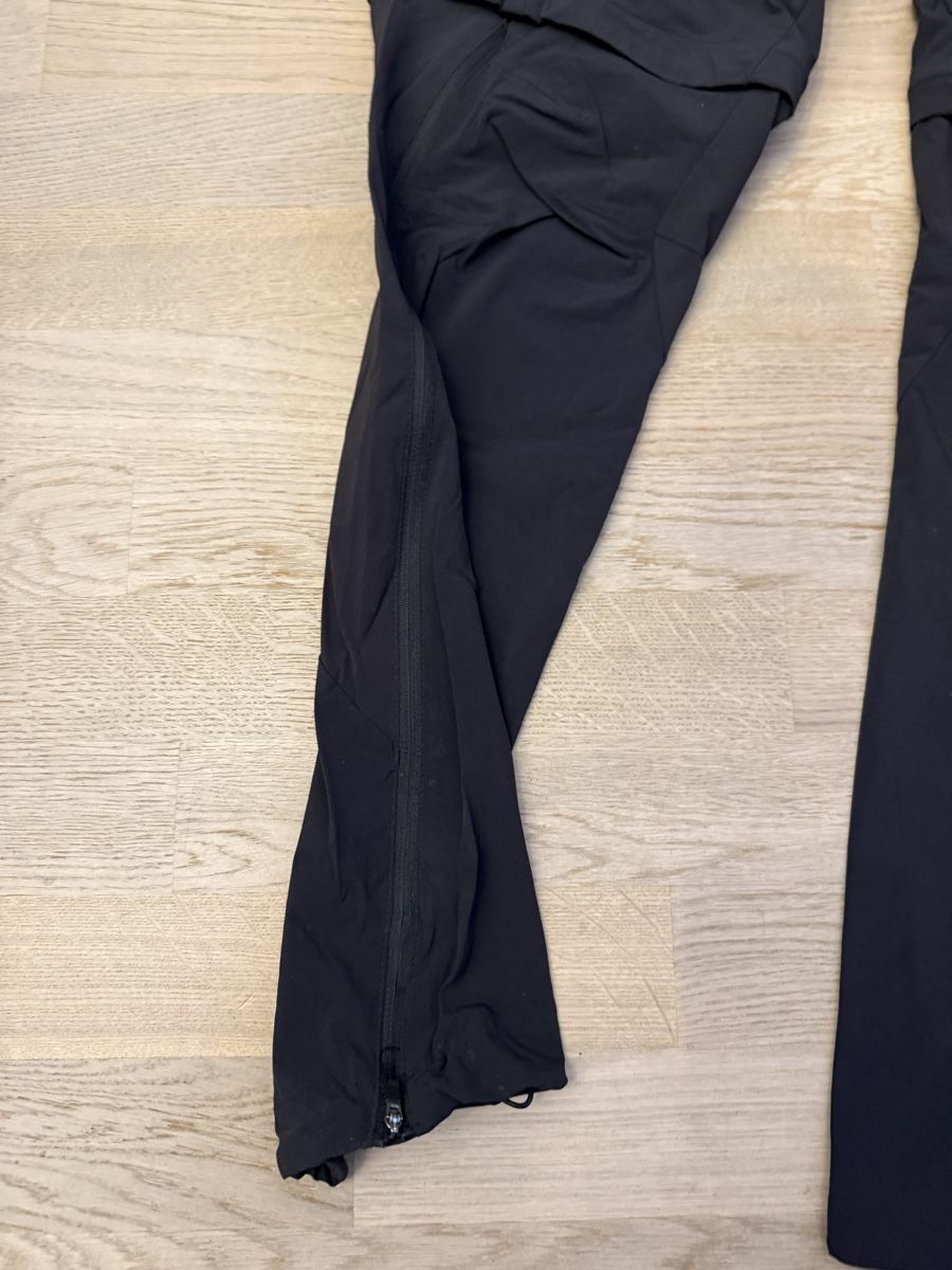 Decathlon Pantaloni: Wanderhose Quechua Gr. M/L – Usato da Rubigen venduto da Elmacino 4