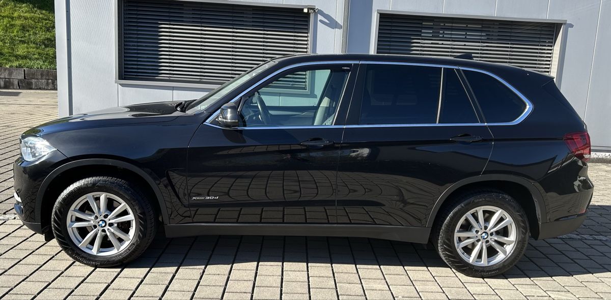 BMW Autos: BMW X5 30d – D'occasion à Weite par garagemoser 1