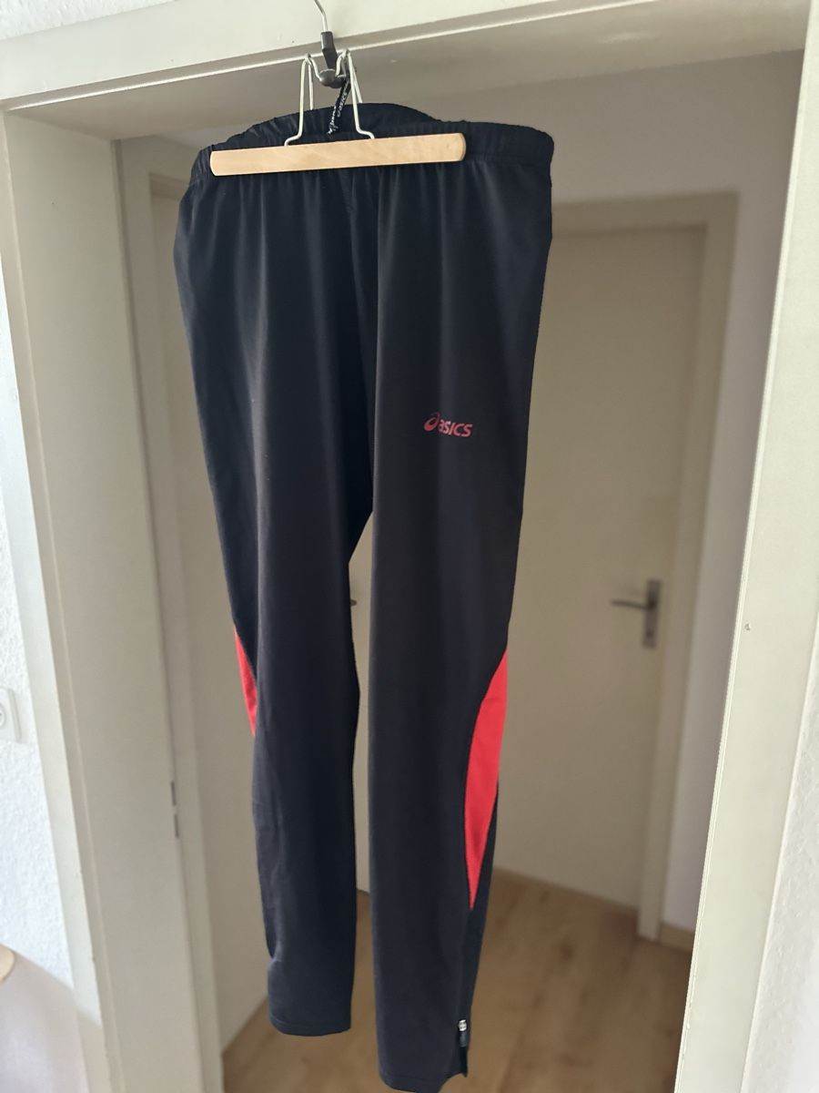 Asics Pantalons: Asics Jogging Hose – D'occasion à Zürich par Stern8055 1
