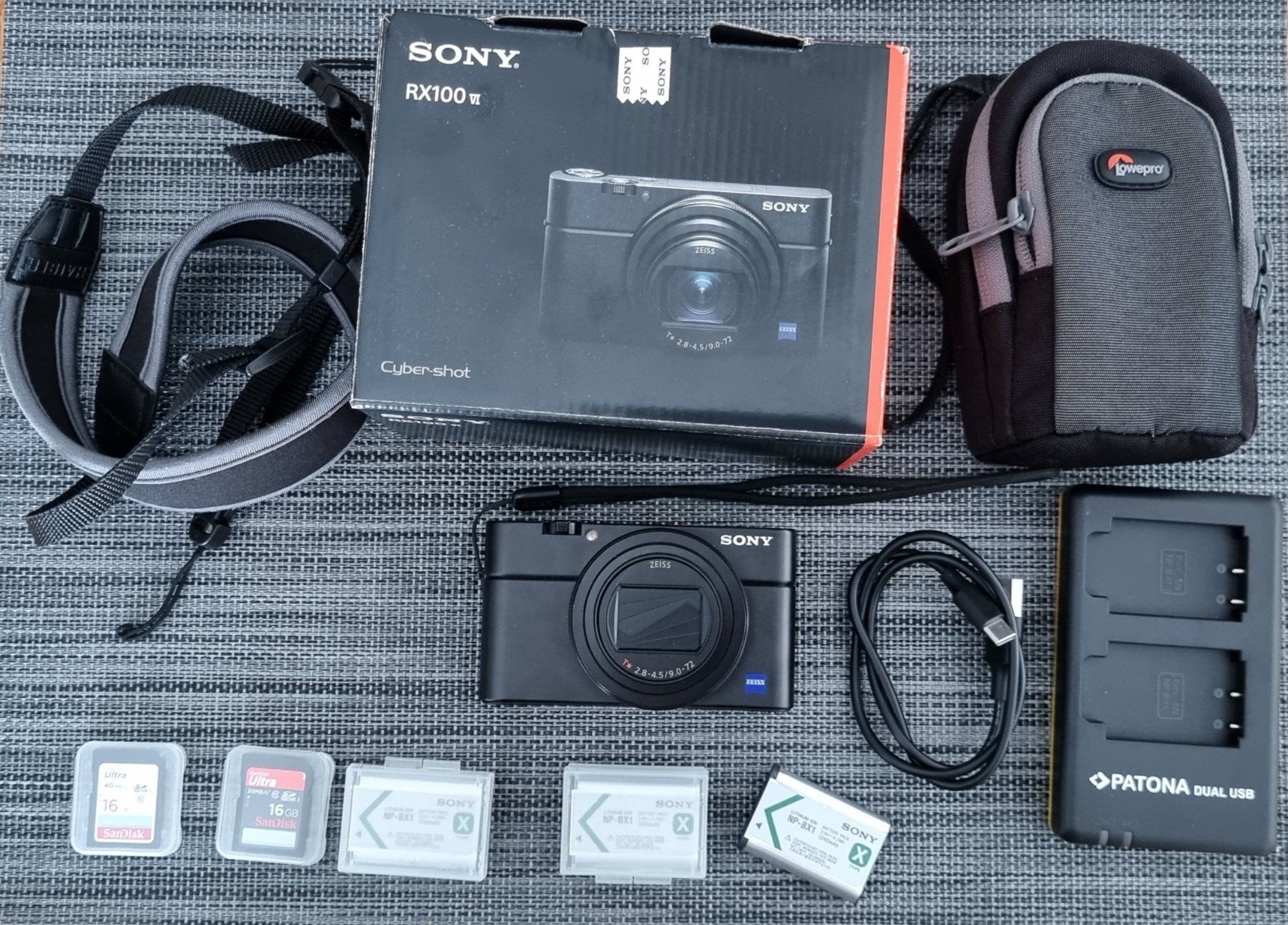 Sony Fotocamera: Digitalkamera Sony RX100 VI – Usato da Frauenfeld venduto da Bleeddragon