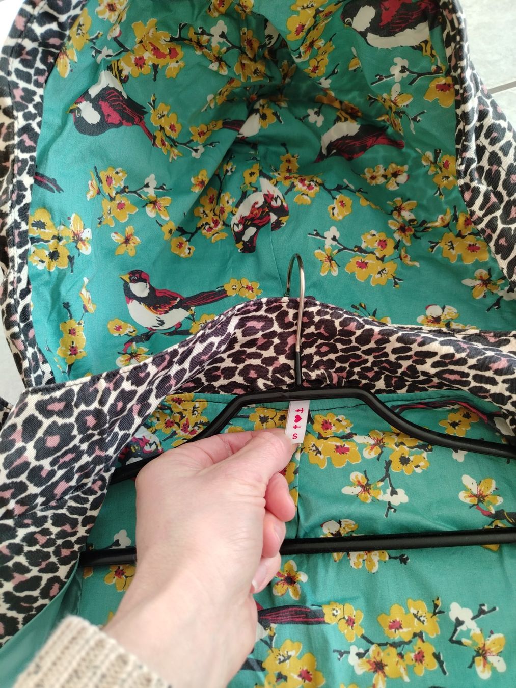 Blutsgeschwister Jacken: Übergangsjacke mit Leoprint von Blutsgeschwister – Neu (gemäss Beschreibung) aus Schönenbuch von sop_n7zd 5