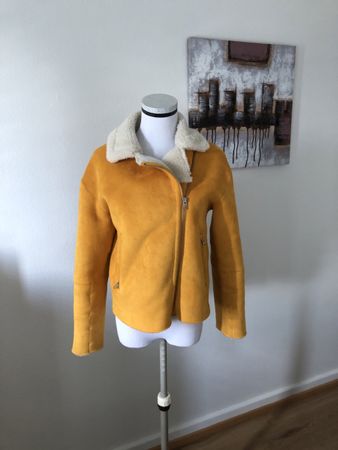 ZARA Teddyfell Jacke Gr. 38