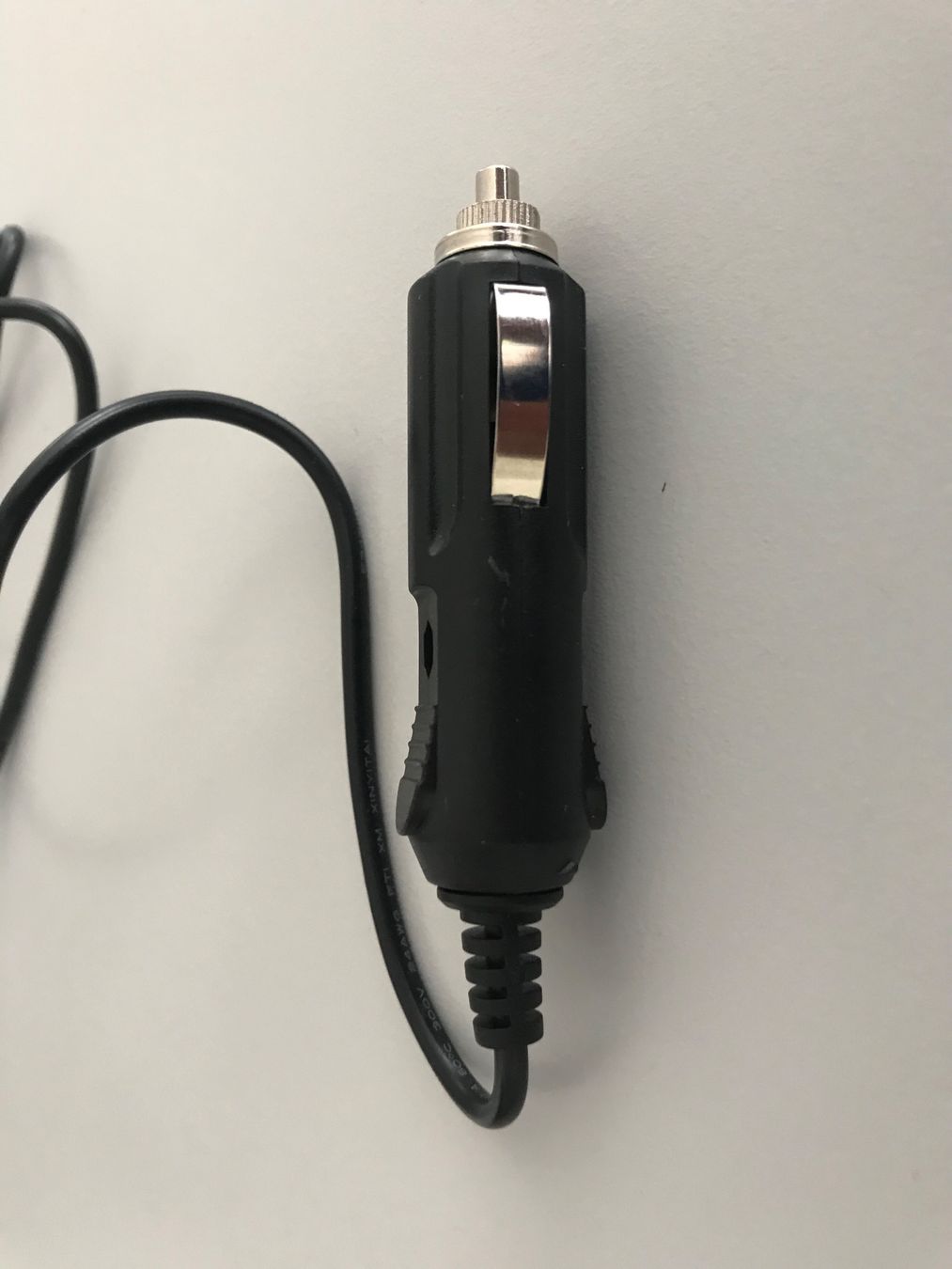Cavi: Auto Zigarettenanzünder Kabel – Usato da Lausanne venduto da opi_92cn