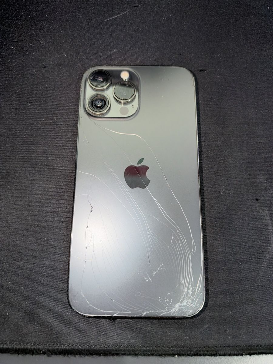 Apple Handys / Smartphones: iphone 13 pro max  – Gebraucht aus Le Mont-sur-Lausanne von had_8vyg 1