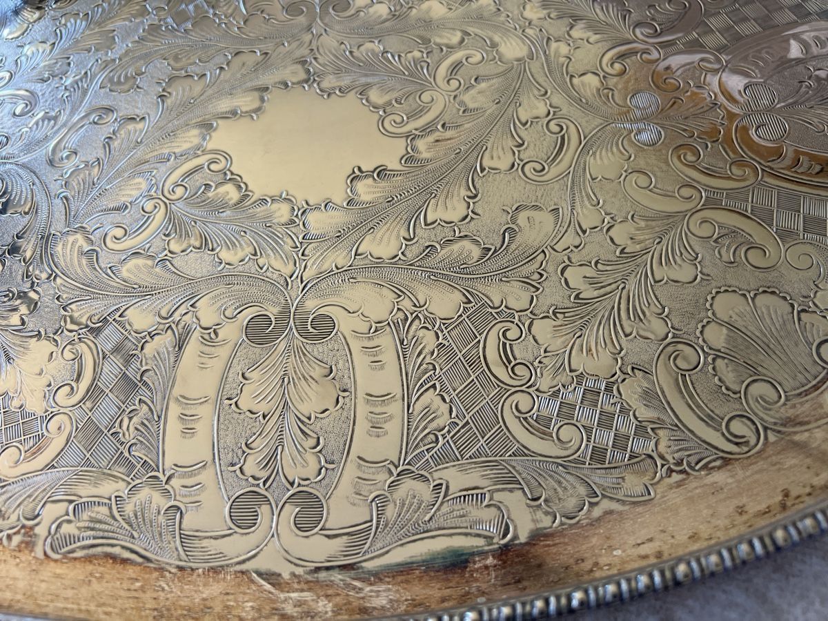Piatti di portata: Antikes Servierteller "Alpha Plate" England, silver plated – Usato da Bolligen venduto da Solina12 2