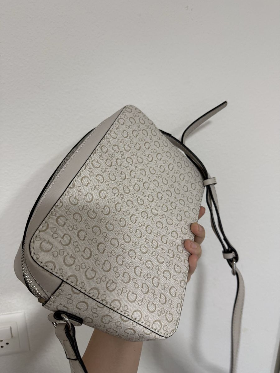 Guess Sacs: Guess Tasche – Neuf (Voir description) à Zürich par sel_p85c 2