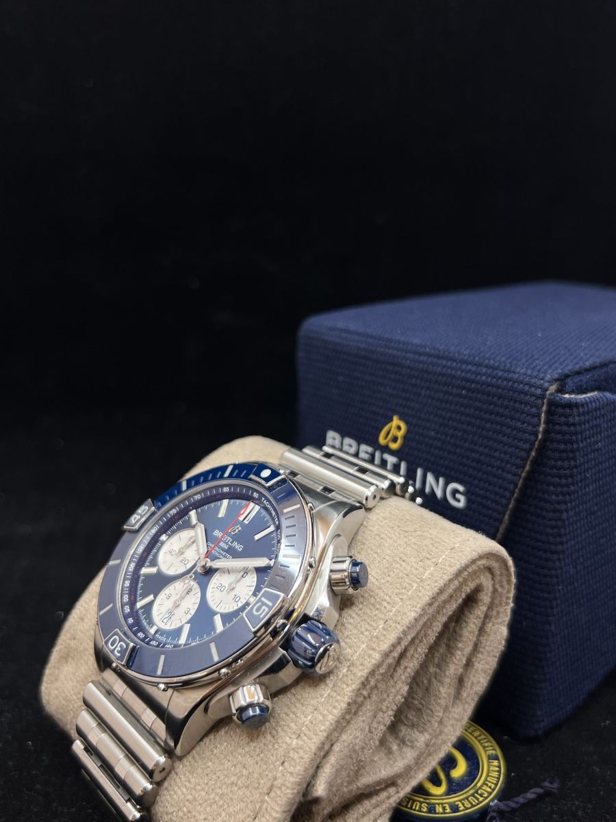 Breitling Orologi: Breitling Chronomat B01 44mm – Usato da Zürich venduto da Centralwatches 2