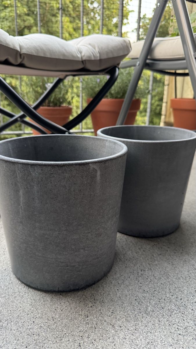 Ikea Vasi per fiori: 2x Boysenbär Übertöpfe drinnen und draussen – Usato da Zweidlen venduto da sar_2k7t
