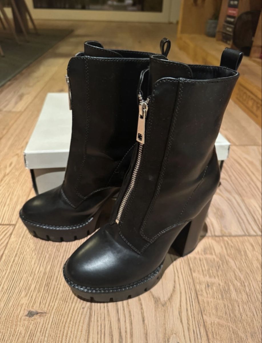 Damenschuhe: Bottines à talons noirs – Gebraucht aus Bulle von val_gs57 5