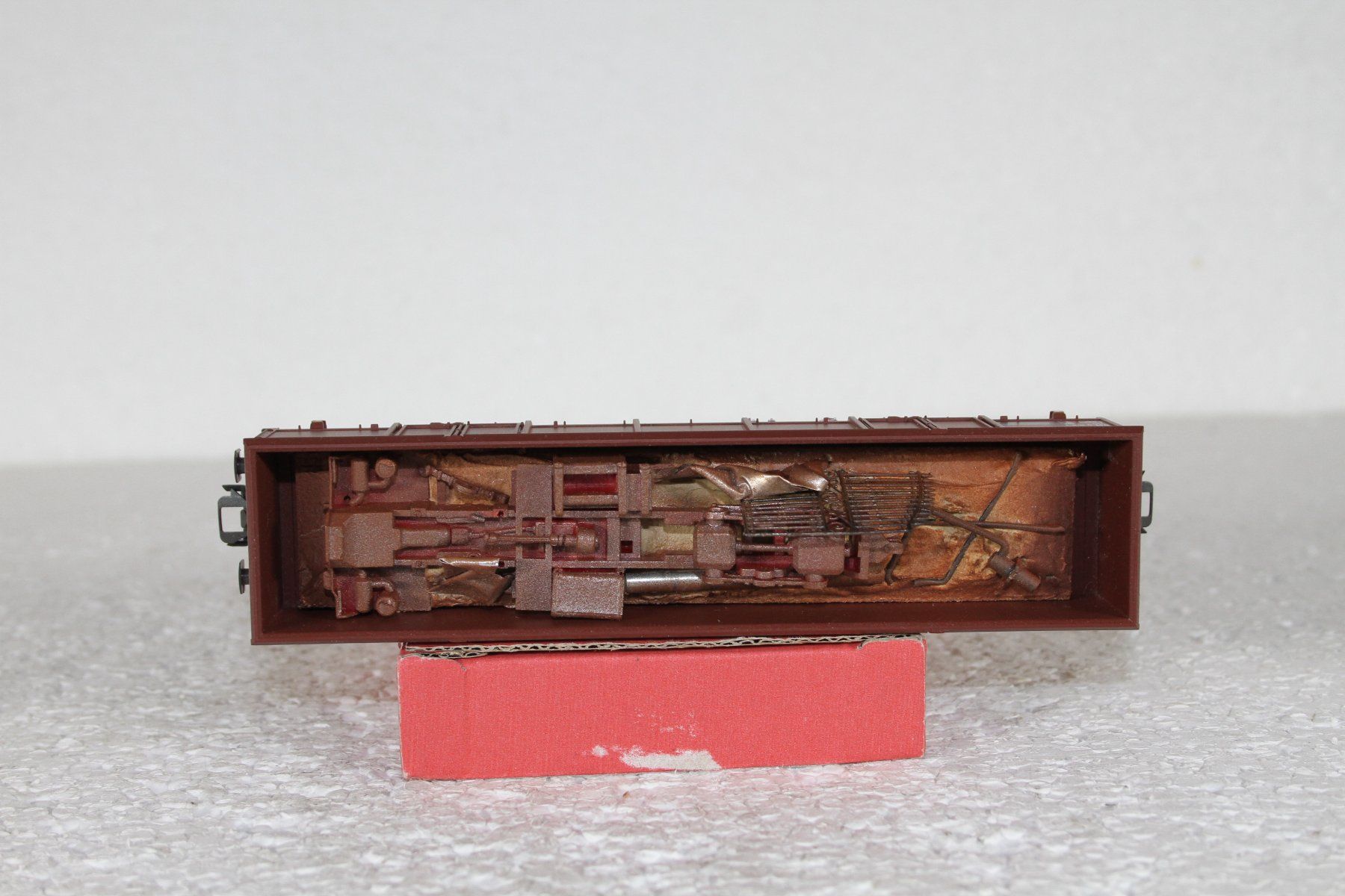 Märklin Modelleisenbahnen: Märklin DB Eaos mit Ladung (1) – Gebraucht aus Triesen von gleis8 5